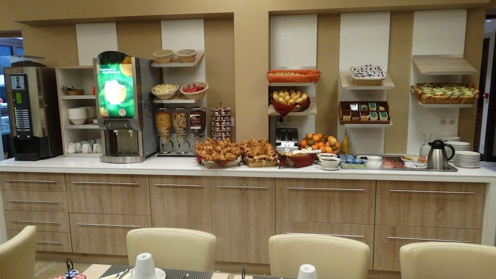 Hotel L'Aragon Carcassonne Ngoại thất bức ảnh
